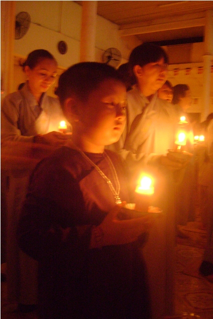 Đồng Nai: Lễ Hội Hoa Đăng Chùa Tịnh Nghiêm