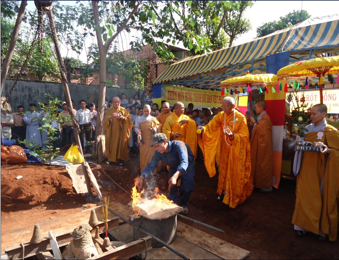 Đồng Nai: Lễ rót đồng đúc Đại Hồng Chung chùa Bảo Quang