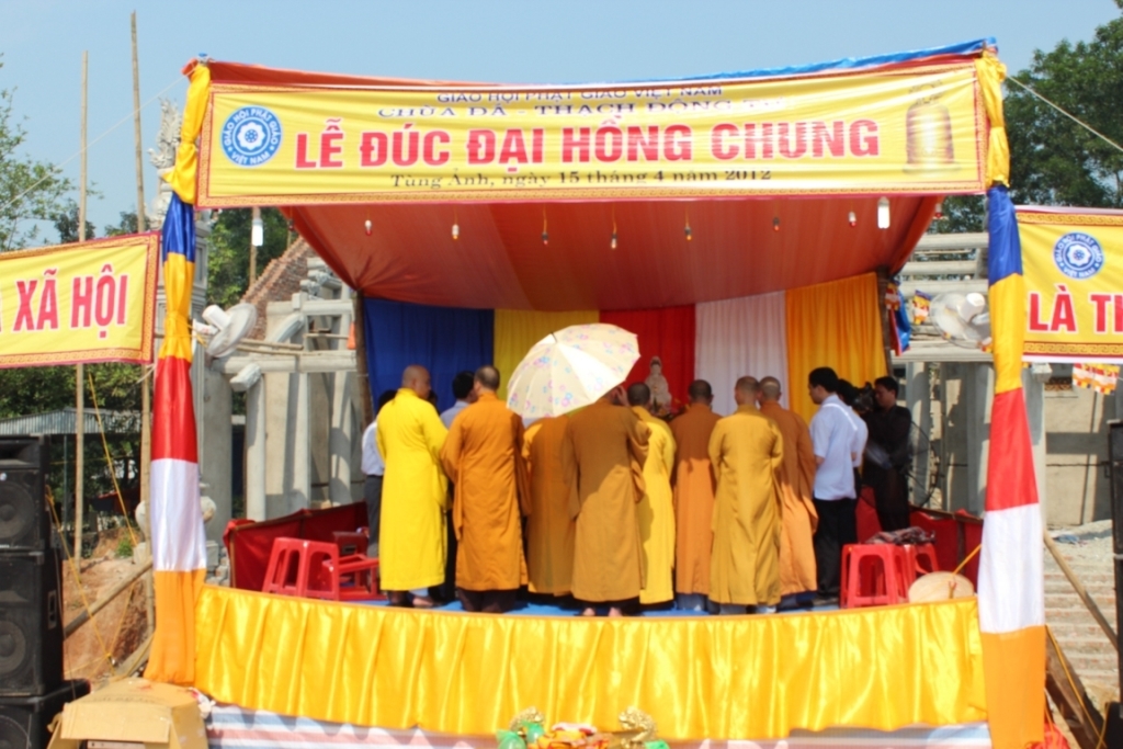 Hà Tĩnh: Lễ đúc Đại Hồng Chung chùa Đá