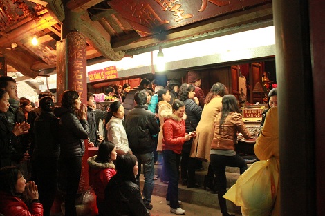 Đầu xuân, lễ chùa ở đất hai vua