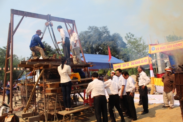 Hà Tĩnh: Lễ đúc Đại Hồng Chung chùa Đá