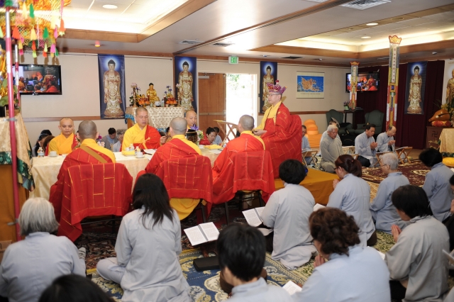 Chùa Thiên Trúc (Hoa Kỳ) tổ chức Đại lễ Chẩn tế tại nghĩa trang San Jose