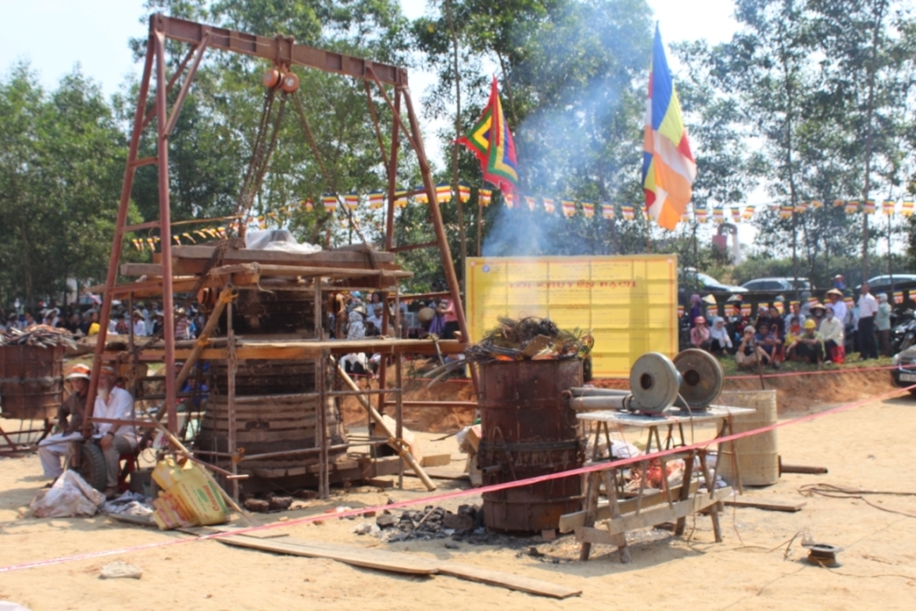 Hà Tĩnh: Lễ đúc Đại Hồng Chung chùa Đá