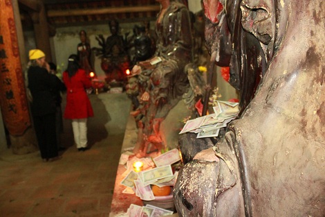 Đầu xuân, lễ chùa ở đất hai vua