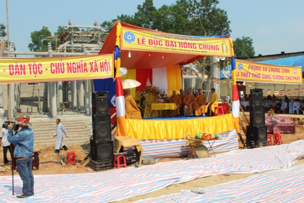 Hà Tĩnh: Lễ đúc Đại Hồng Chung chùa Đá