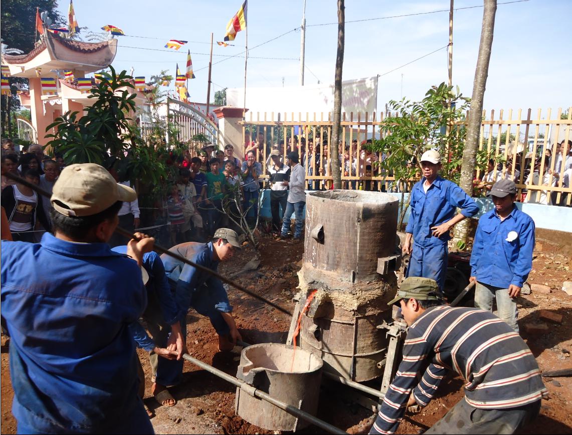 Đồng Nai: Lễ rót đồng đúc Đại Hồng Chung chùa Bảo Quang