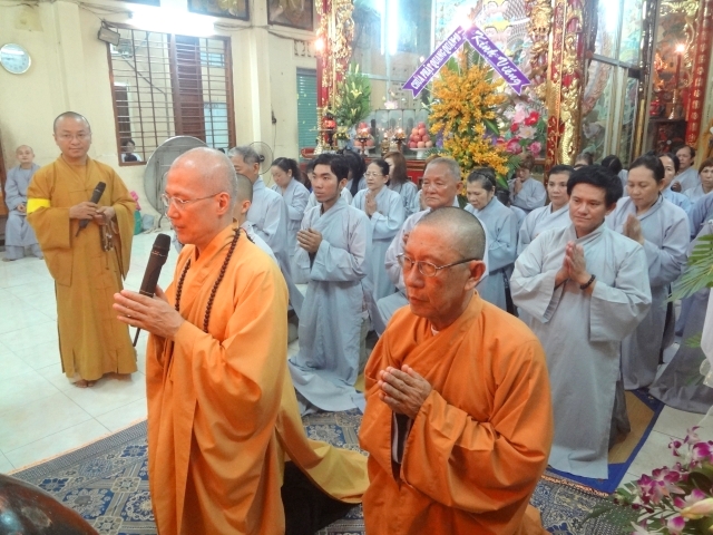 Chùm ảnh các phái đoàn phúng viếng tang lễ cố Sa Di Ni Thích Nữ Chơn Huyền, thân mẫu TT. Thích Nhật Từ