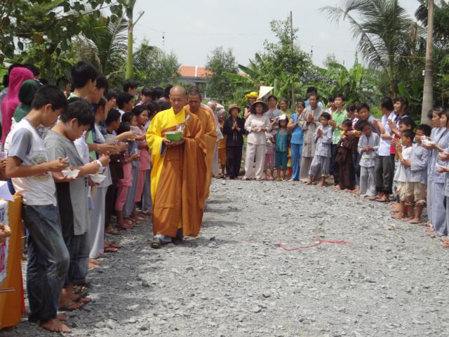 Long An: Chùm ảnh sinh hoạt ngày thứ ba tại khóa tu mùa hè “Rèn luyện tài đức – Vững bước vào đời”
