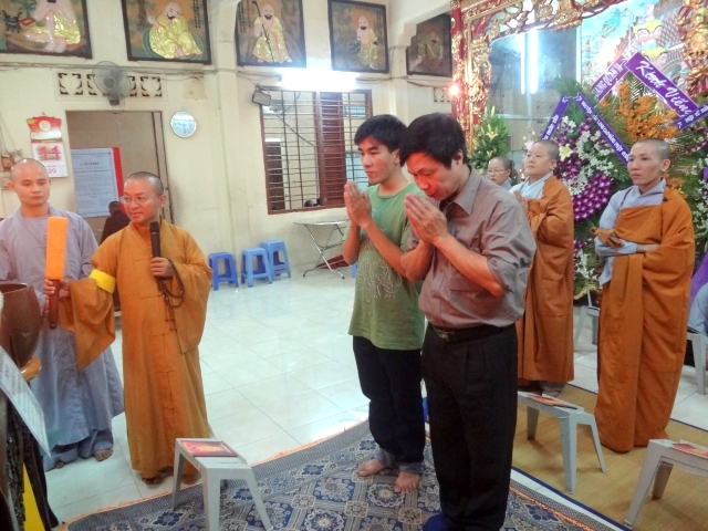 Chùm ảnh các phái đoàn phúng viếng tang lễ cố Sa Di Ni Thích Nữ Chơn Huyền, thân mẫu TT. Thích Nhật Từ