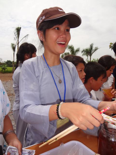 Long An: Chùm ảnh sinh hoạt ngày thứ ba tại khóa tu mùa hè “Rèn luyện tài đức – Vững bước vào đời”