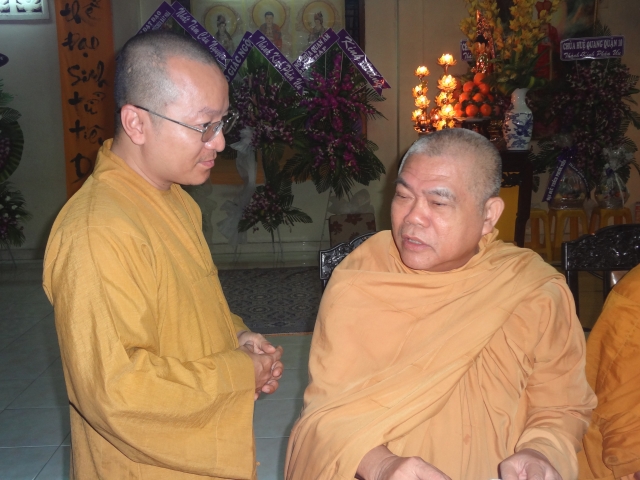 Chùm ảnh các phái đoàn phúng viếng tang lễ cố Sa Di Ni Thích Nữ Chơn Huyền, thân mẫu TT. Thích Nhật Từ