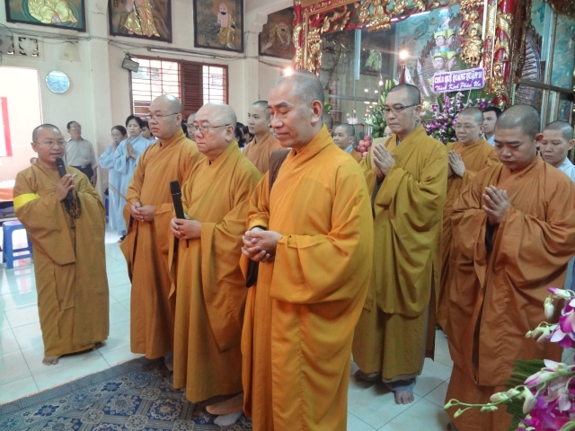 Chùm ảnh các phái đoàn phúng viếng tang lễ cố Sa Di Ni Thích Nữ Chơn Huyền, thân mẫu TT. Thích Nhật Từ