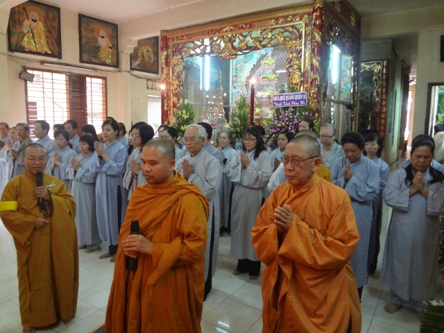 Chùm ảnh các phái đoàn phúng viếng tang lễ cố Sa Di Ni Thích Nữ Chơn Huyền, thân mẫu TT. Thích Nhật Từ