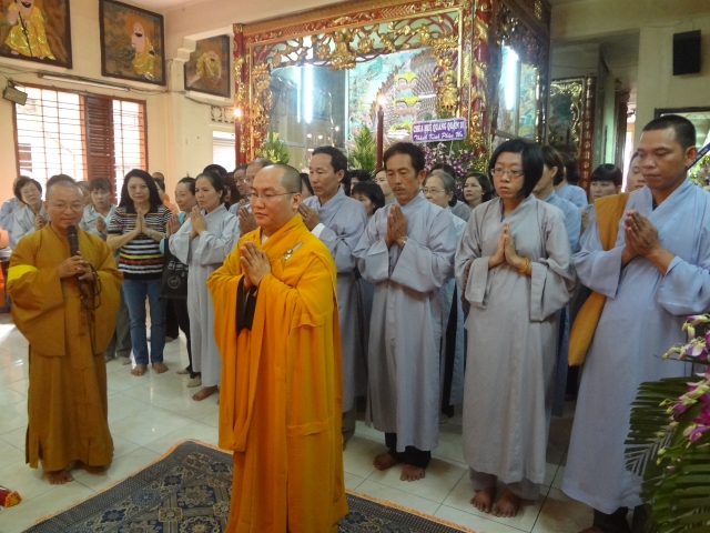 Chùm ảnh các phái đoàn phúng viếng tang lễ cố Sa Di Ni Thích Nữ Chơn Huyền, thân mẫu TT. Thích Nhật Từ
