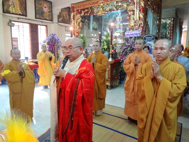 Chùm ảnh các phái đoàn phúng viếng tang lễ cố Sa Di Ni Thích Nữ Chơn Huyền, thân mẫu TT. Thích Nhật Từ