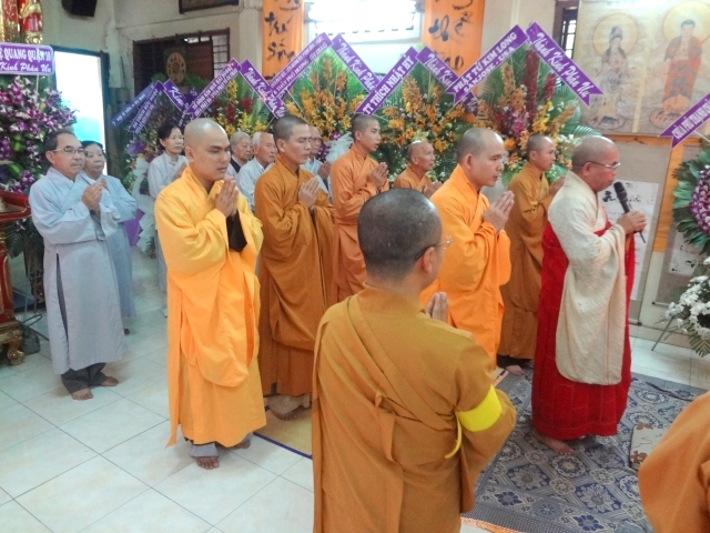 Chùm ảnh các phái đoàn phúng viếng tang lễ cố Sa Di Ni Thích Nữ Chơn Huyền, thân mẫu TT. Thích Nhật Từ
