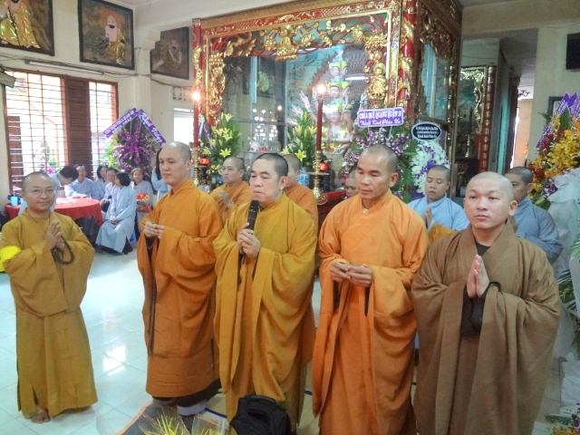 Chùm ảnh các phái đoàn phúng viếng tang lễ cố Sa Di Ni Thích Nữ Chơn Huyền, thân mẫu TT. Thích Nhật Từ
