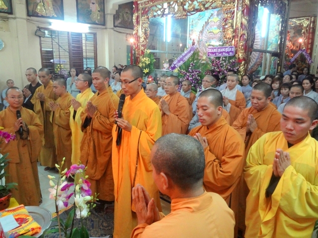 Chùm ảnh các phái đoàn phúng viếng tang lễ cố Sa Di Ni Thích Nữ Chơn Huyền, thân mẫu TT. Thích Nhật Từ