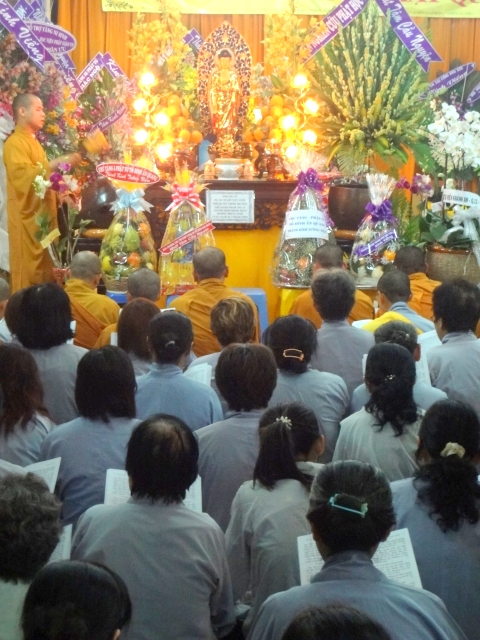 Chùm ảnh các phái đoàn phúng viếng tang lễ cố Sa Di Ni Thích Nữ Chơn Huyền, thân mẫu TT. Thích Nhật Từ