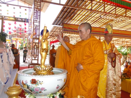 Phật Giáo Đak Lak Long Trọng Khai Mạc Tuần Lễ Phật Đản PL 2556