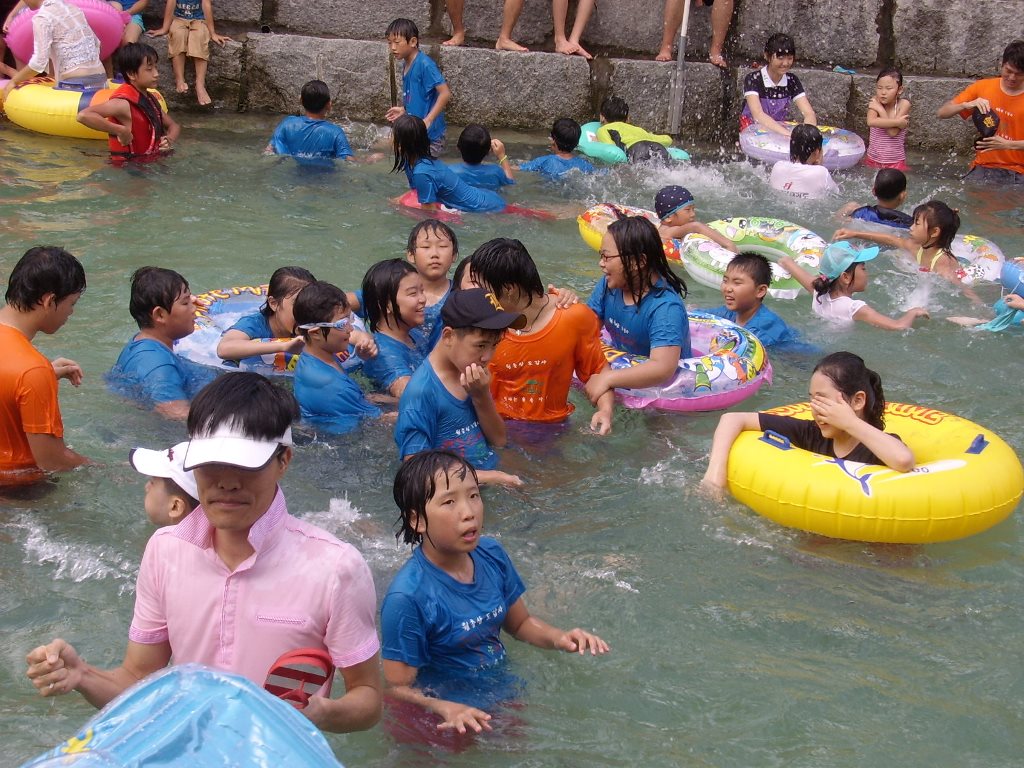 Hàn Quốc : Ngôi Cổ Tự nơi sinh hoạt thanh thiếu niên cuối tuần