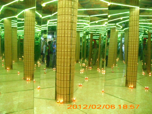 Chùm ảnh: Hoa đăng tại chùa Kỳ Quang 2 - Gò Vấp