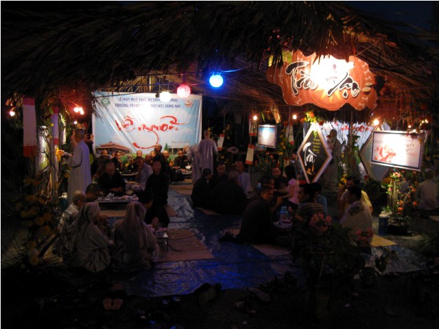 Nét đẹp của lễ họp mặt