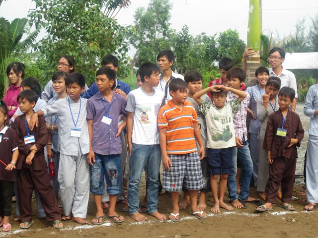 Long An: Chùm ảnh sinh hoạt ngày thứ ba tại khóa tu mùa hè “Rèn luyện tài đức – Vững bước vào đời”