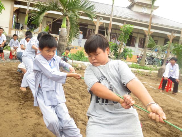 Long An: Chùm ảnh sinh hoạt ngày thứ ba tại khóa tu mùa hè “Rèn luyện tài đức – Vững bước vào đời”