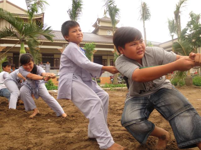Long An: Chùm ảnh sinh hoạt ngày thứ ba tại khóa tu mùa hè “Rèn luyện tài đức – Vững bước vào đời”