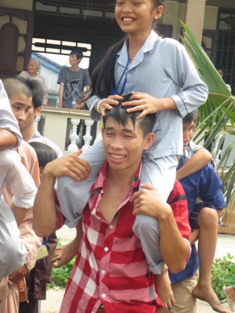 Long An: Chùm ảnh sinh hoạt ngày thứ ba tại khóa tu mùa hè “Rèn luyện tài đức – Vững bước vào đời”