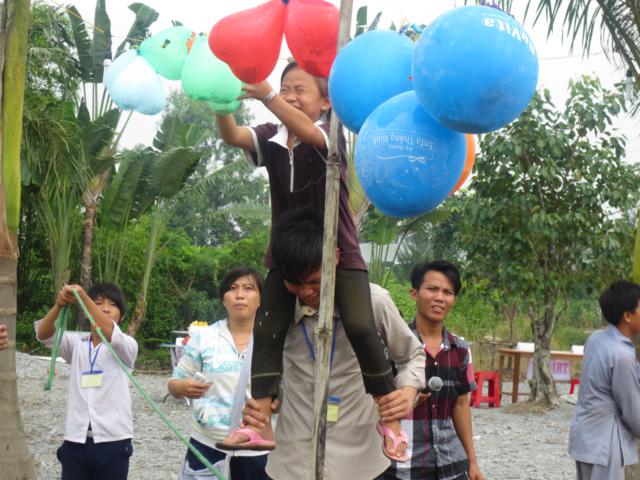Long An: Chùm ảnh sinh hoạt ngày thứ ba tại khóa tu mùa hè “Rèn luyện tài đức – Vững bước vào đời”