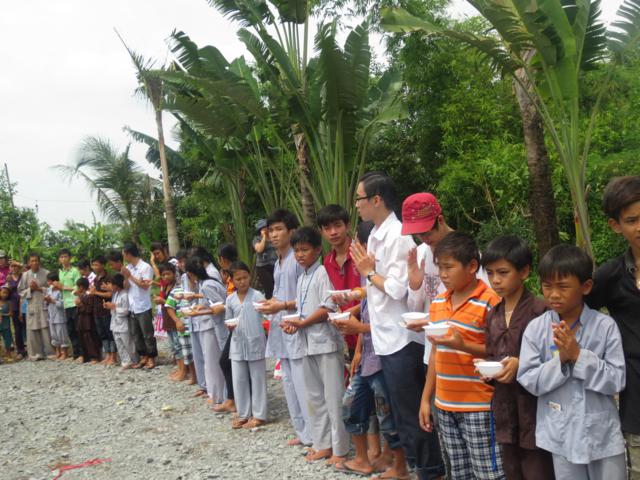 Long An: Chùm ảnh sinh hoạt ngày thứ ba tại khóa tu mùa hè “Rèn luyện tài đức – Vững bước vào đời”
