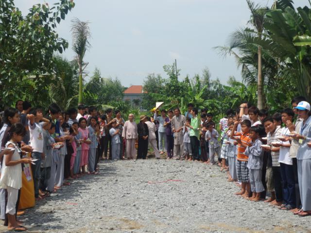 Long An: Chùm ảnh sinh hoạt ngày thứ ba tại khóa tu mùa hè “Rèn luyện tài đức – Vững bước vào đời”