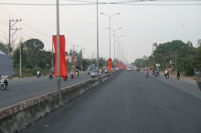 Chùm ảnh: Chùa Giác Ngộ tổ chức hành hương 10 chùa đầu năm