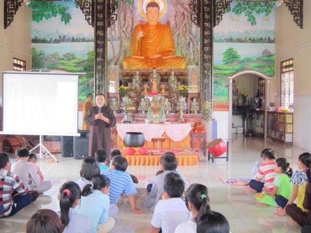 Khánh Ninh: Pháp thoại cảm động: “Quà tặng cuộc sống”