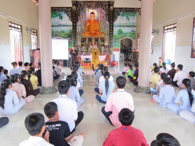 Khánh Ninh: Pháp thoại cảm động: “Quà tặng cuộc sống”