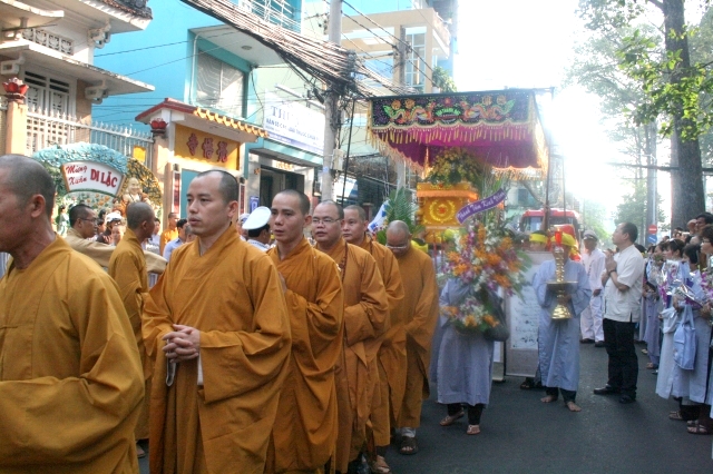 TP.HCM: Chùa Giác Ngộ di quan nhục thân cố Sa Di Ni Thích Nữ Chơn Huyền về nơi an nghĩ cuối cùng