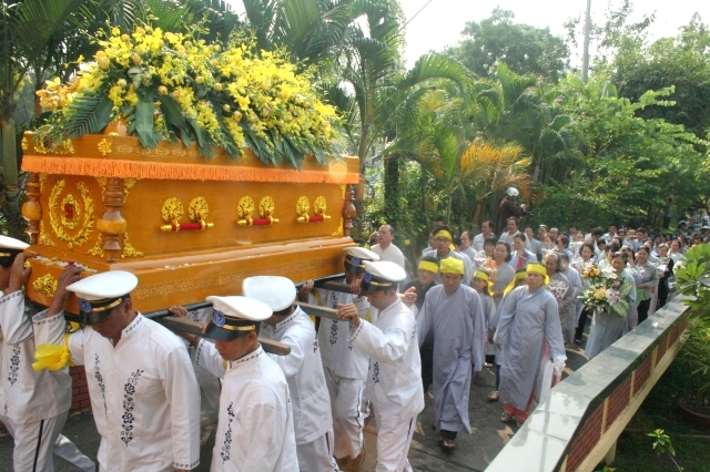 TP.HCM: Chùa Giác Ngộ di quan nhục thân cố Sa Di Ni Thích Nữ Chơn Huyền về nơi an nghĩ cuối cùng
