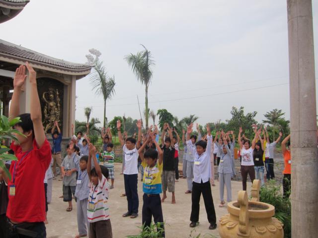 Long An: Chùm ảnh sinh hoạt ngày thứ ba tại khóa tu mùa hè “Rèn luyện tài đức – Vững bước vào đời”