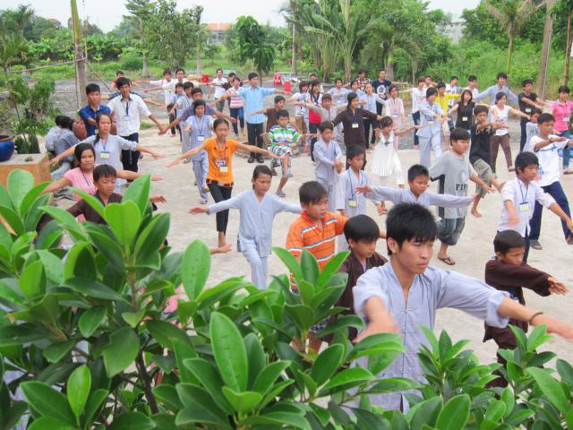 Long An: Chùm ảnh sinh hoạt ngày thứ ba tại khóa tu mùa hè “Rèn luyện tài đức – Vững bước vào đời”