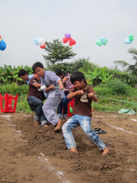 Long An: Chùm ảnh sinh hoạt ngày thứ ba tại khóa tu mùa hè “Rèn luyện tài đức – Vững bước vào đời”