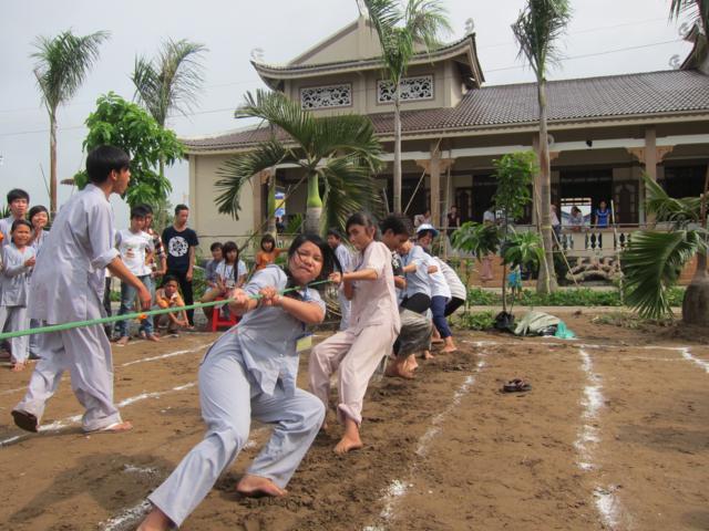 Long An: Chùm ảnh sinh hoạt ngày thứ ba tại khóa tu mùa hè “Rèn luyện tài đức – Vững bước vào đời”