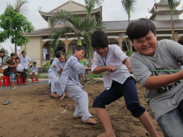 Long An: Chùm ảnh sinh hoạt ngày thứ ba tại khóa tu mùa hè “Rèn luyện tài đức – Vững bước vào đời”