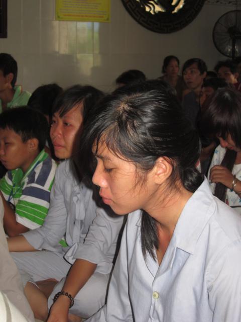 Cần Giuộc: Chia tay quyến luyến khóa tu mùa hè tại chùa Khánh Ninh