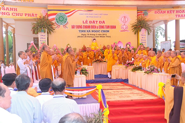 Lễ Đặt Đá Xây Dựng Chánh Điện và Cổng Tam Quang Tịnh Xá Ngọc Chơn Thị Xã Buôn Hồ-Tỉnh Đăk-Lăc