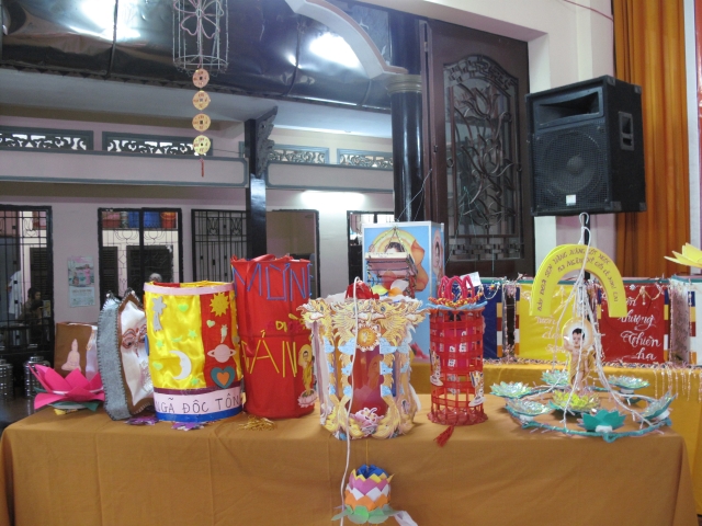 TP. HCM: Hội Thi Lồng Đèn Phật Đản