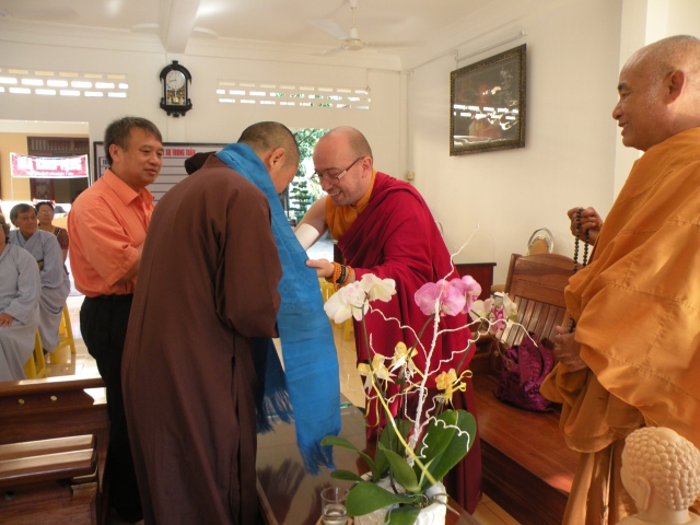 Việt Nam - Tương lai một đạo Phật ?