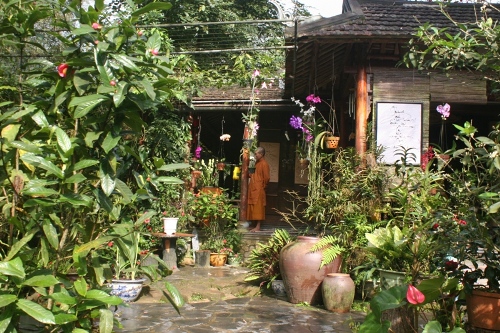 Vãn cảnh chùa Huyền Không Sơn Thượng đất cố đô