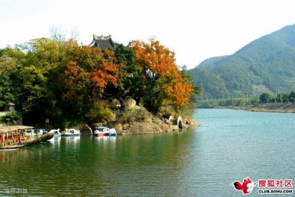 Chùa Tuyết Đậu - Một trong Ngũ Đại danh sơn Phật Giáo Trung Quốc